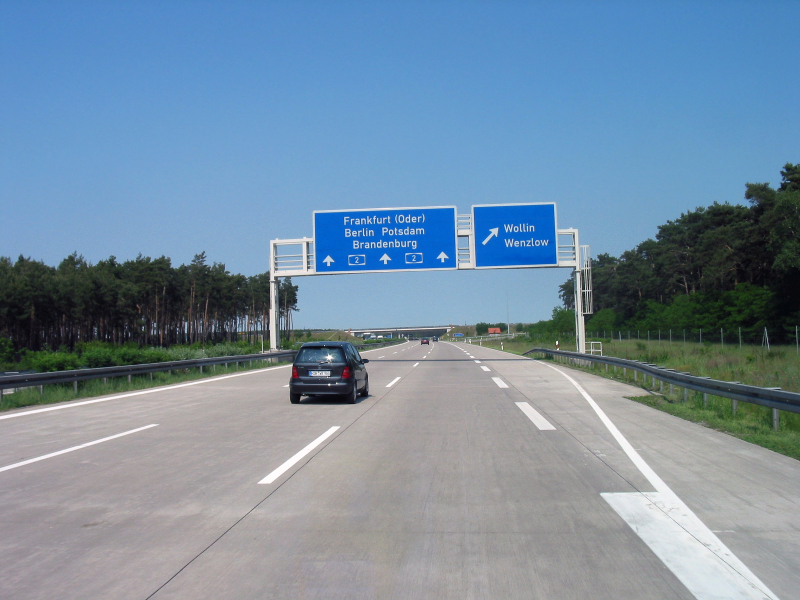 Spurbegrenzungsstreifen Spurbegrenzungsstreifen